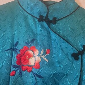 Source Unknown Teal Satin Embroidered Pantsuit with Red Floral Detail
